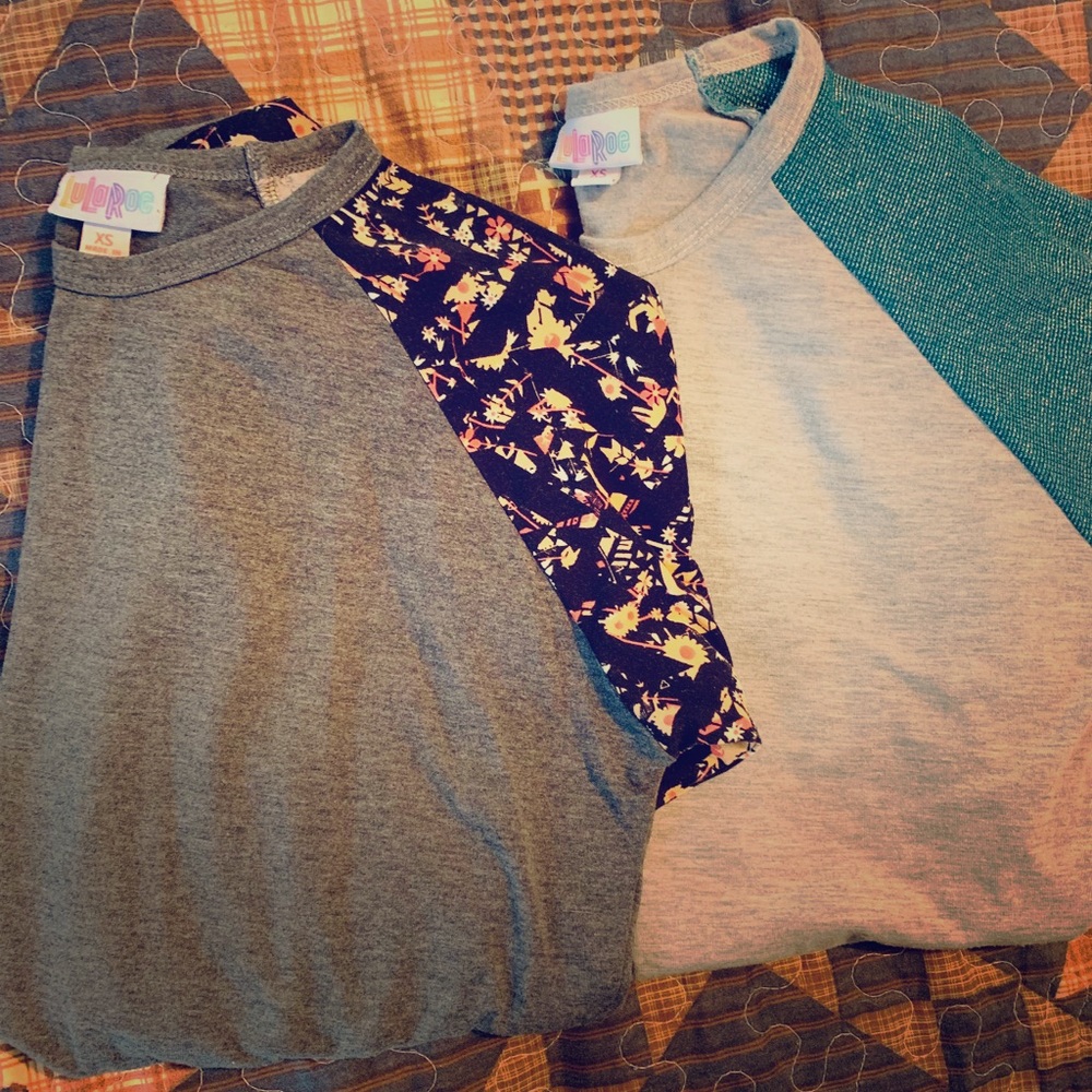 Set of two lularoe shirts. xs. Perfect condition.